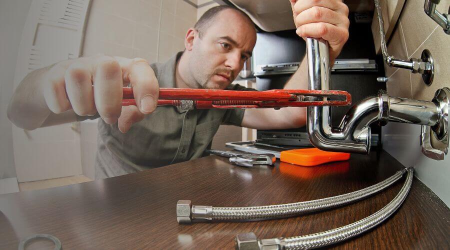 Expert burst pipe repair services in Eutawville, SC